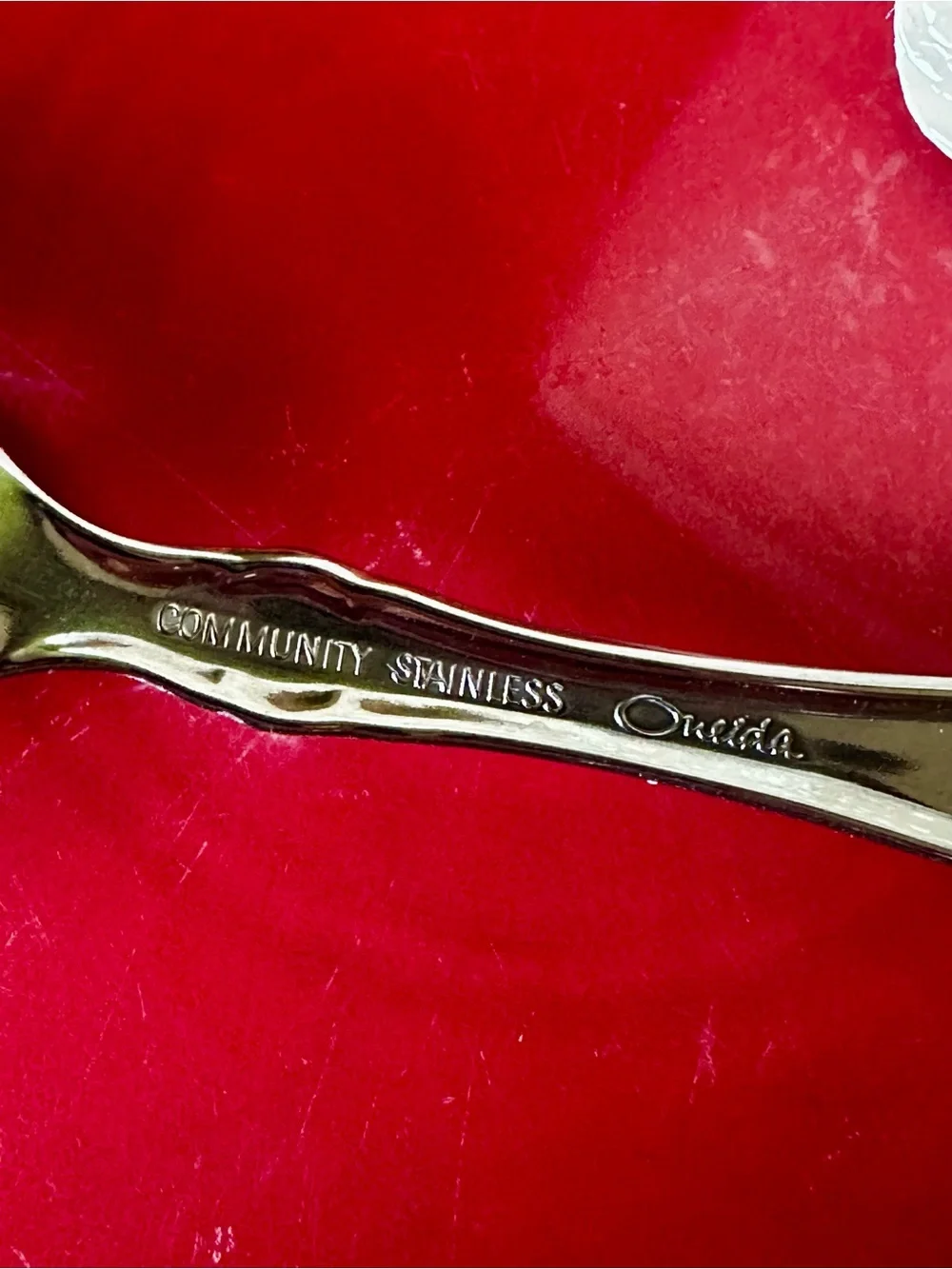 Oneida Satinique Discontinued pattern Shell shaped Sugar Spoon.